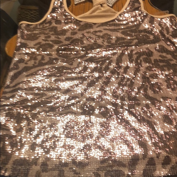 No Boundaries Tops - No Boundaries/ tank top